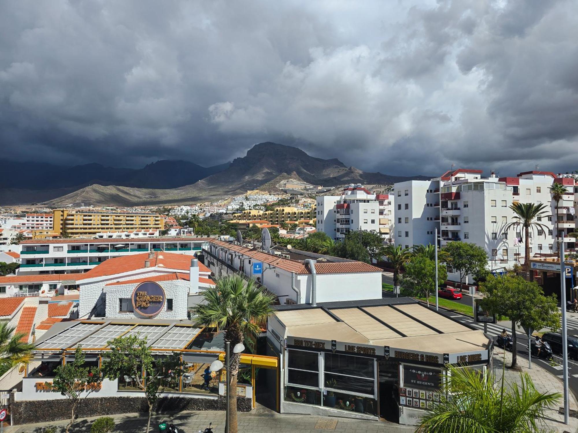 Aqua Sun Los Geranios By Helloapartments Costa Adeje  Exterior photo